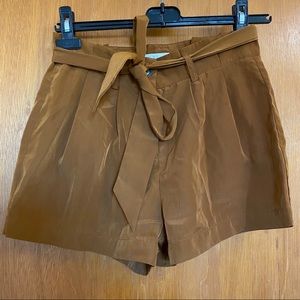 FREE ADD ON/PRICE NEGOTIABLE - Forever 21 shorts
